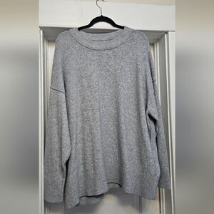 aerie Heather Gray Relaxed Crewneck Sweater